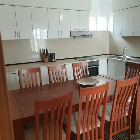 Merita With Pool Apartamento
