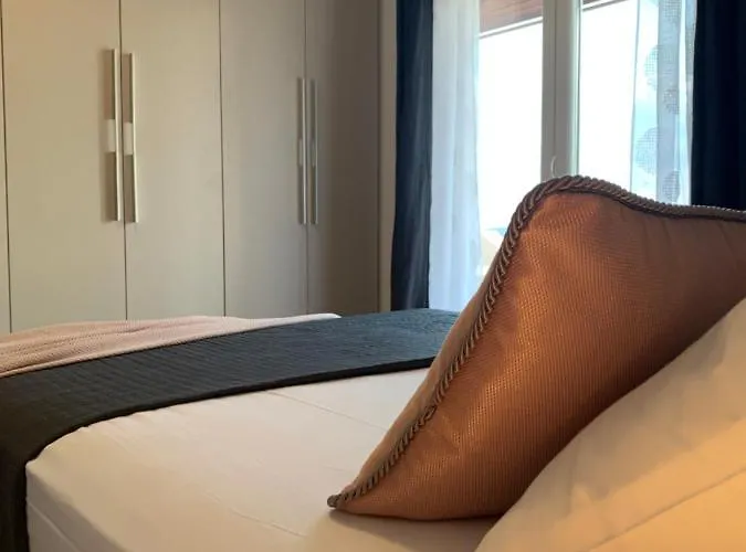 Merita With Pool Апартаменты *