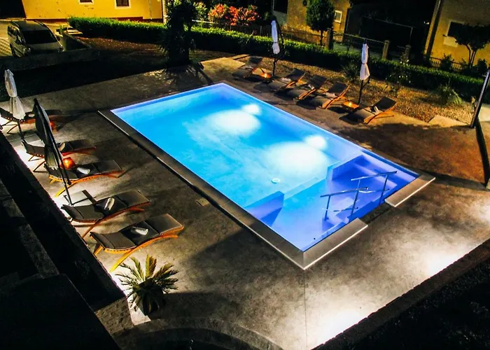 Apartmán Merita With Pool