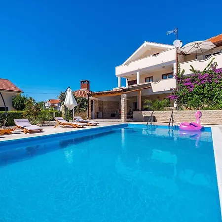 Apartman Merita With Pool