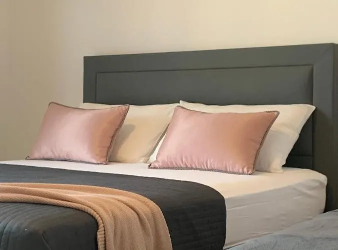 Merita With Pool 아파트