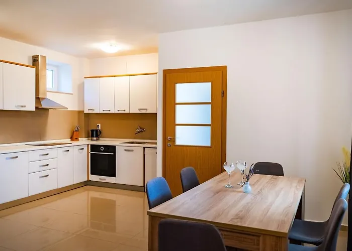 아파트 Merita With Pool *